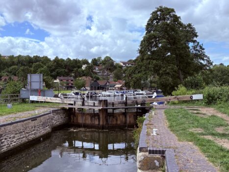 The Kelston Lock as seen from the edge of the river